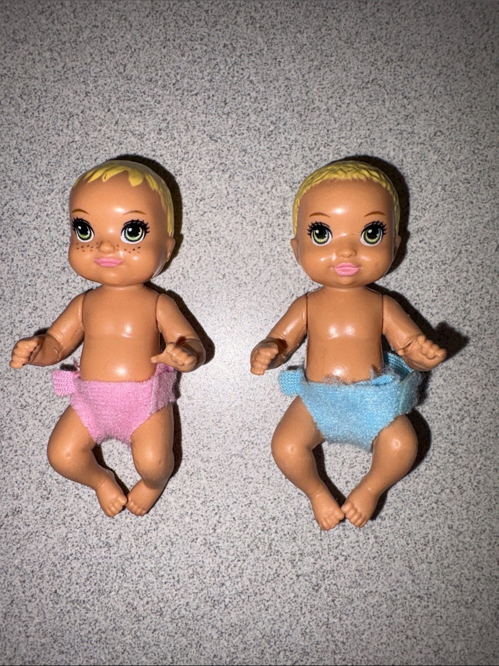 Lot of 2 Mattel Barbie Mini Baby Dolls Infant Blonde Hair Green Eyes Freckles